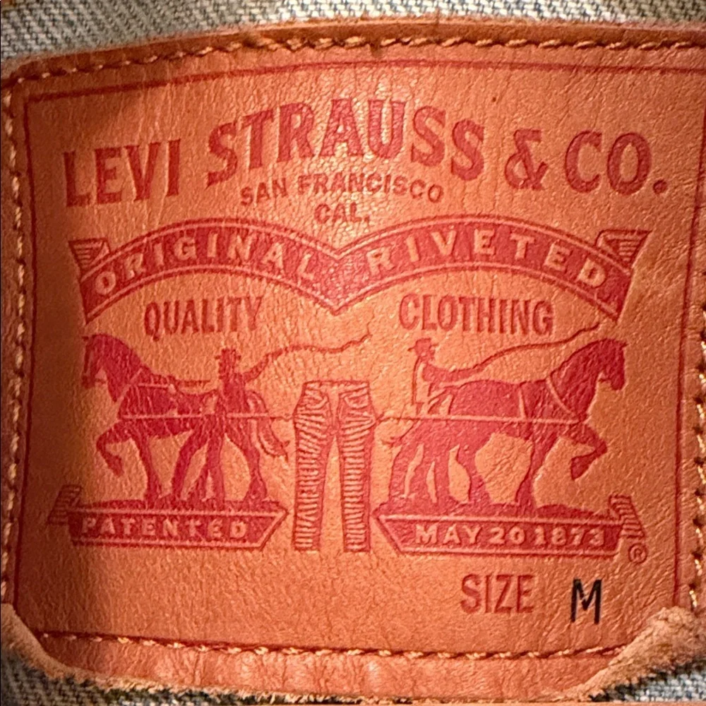 Levi’s Light Wash Trucker Jacket Men’s M Classic Denim Vintage Style